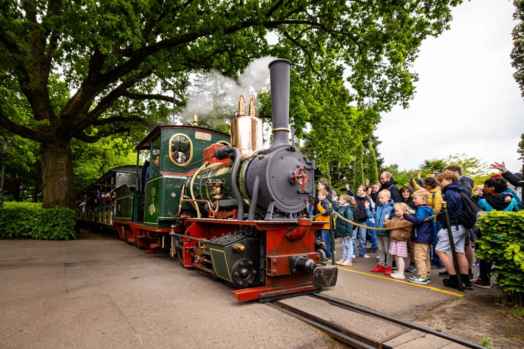 efteling-new-electric-steam-trains